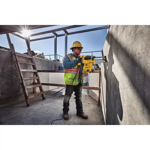 DEWALT Multi-Surface Dust Extractor