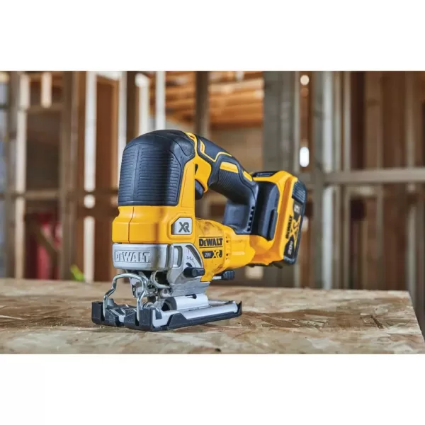 DEWALT 20-Volt MAX XR Cordless Brushless Jigsaw with (1) 20-Volt Battery 3.0Ah & Charger