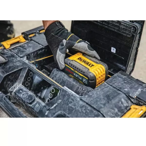 DEWALT TOUGHSYSTEM 2.0 Bluetooth Radio/Charger