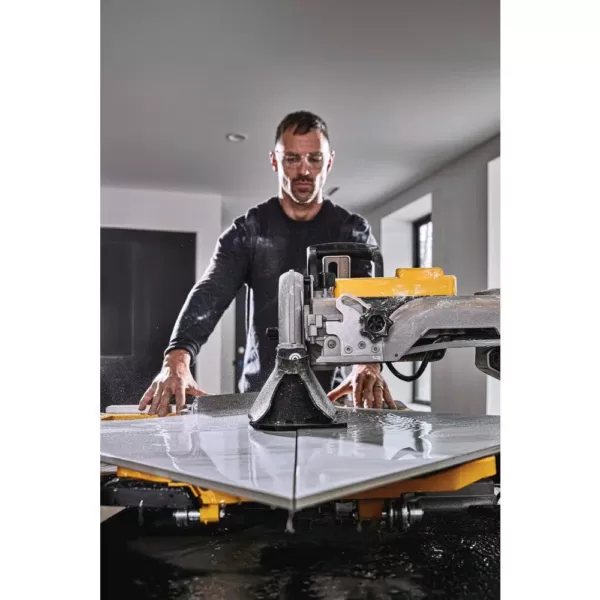 DEWALT 10 in. High Capacity Wet Tile Saw