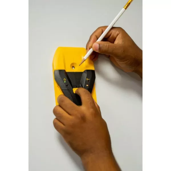 DEWALT 1-1/2 in. Stud Finder