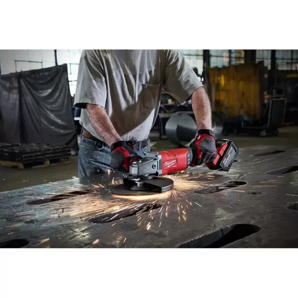 Milwaukee M18 FUEL 18-Volt Lithium-Ion Brushless Cordless 7/9 in. Angle Grinder W/ HIGH OUTPUT XC 8.0Ah Battery